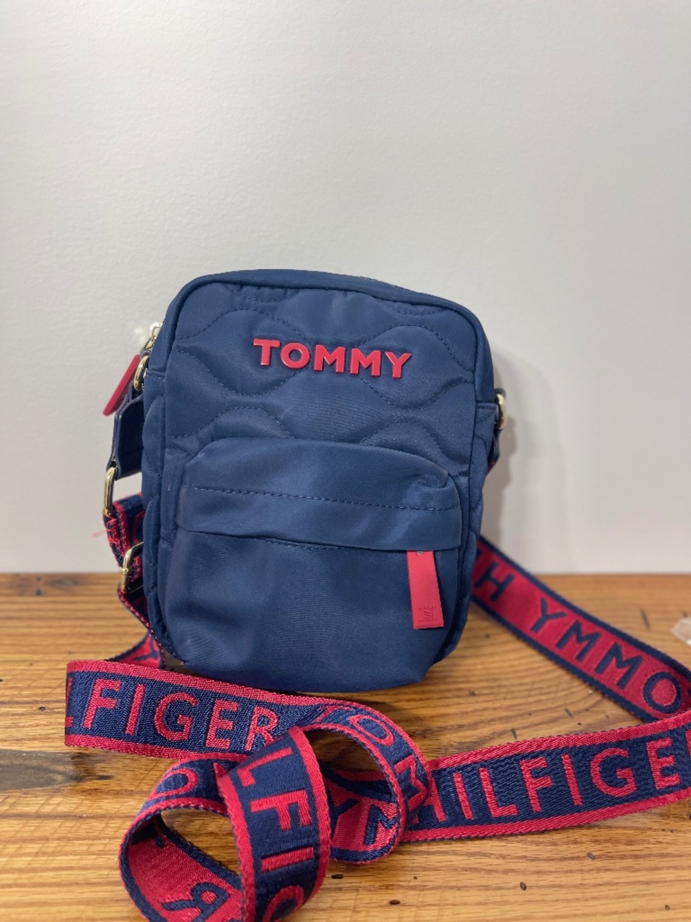 Tommy Hilfiger Navy Quilted Crossbody – Used Once, Excellent Condition